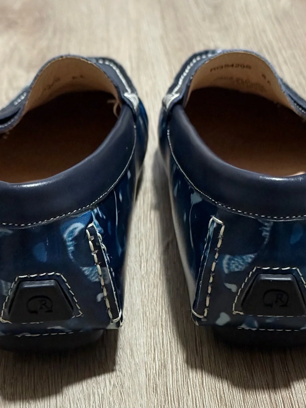 Robert Graham Realist Loafers Slip On Moccasin Shoe RG5420S Blue Men’s Size 8.5
